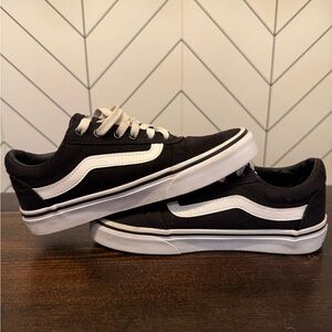 Vans Old Skool Classic Shoes Women’s size 6